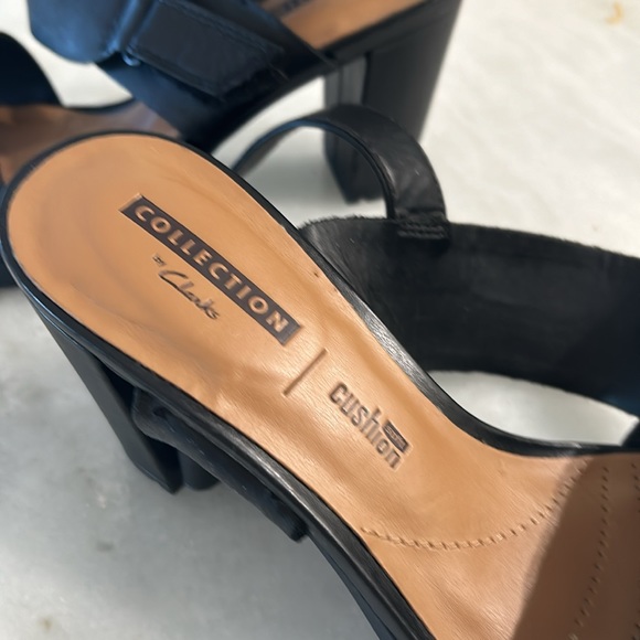 Clark’s sandals - Picture 4 of 5